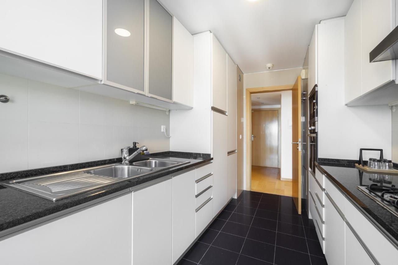 Whome Panoramic View With Elevator, Ac, Garage Perfect For Families & Business Travellers Apartment *