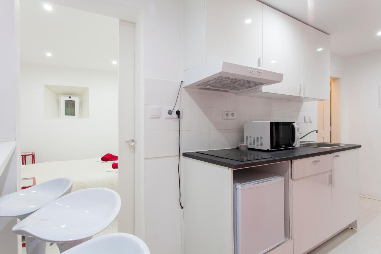 Alfama Panteao 4 Guests Apartment *