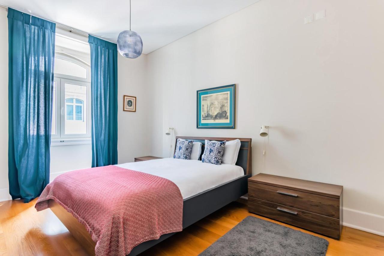 Downtown 75 Prestige In Baixa Apartment