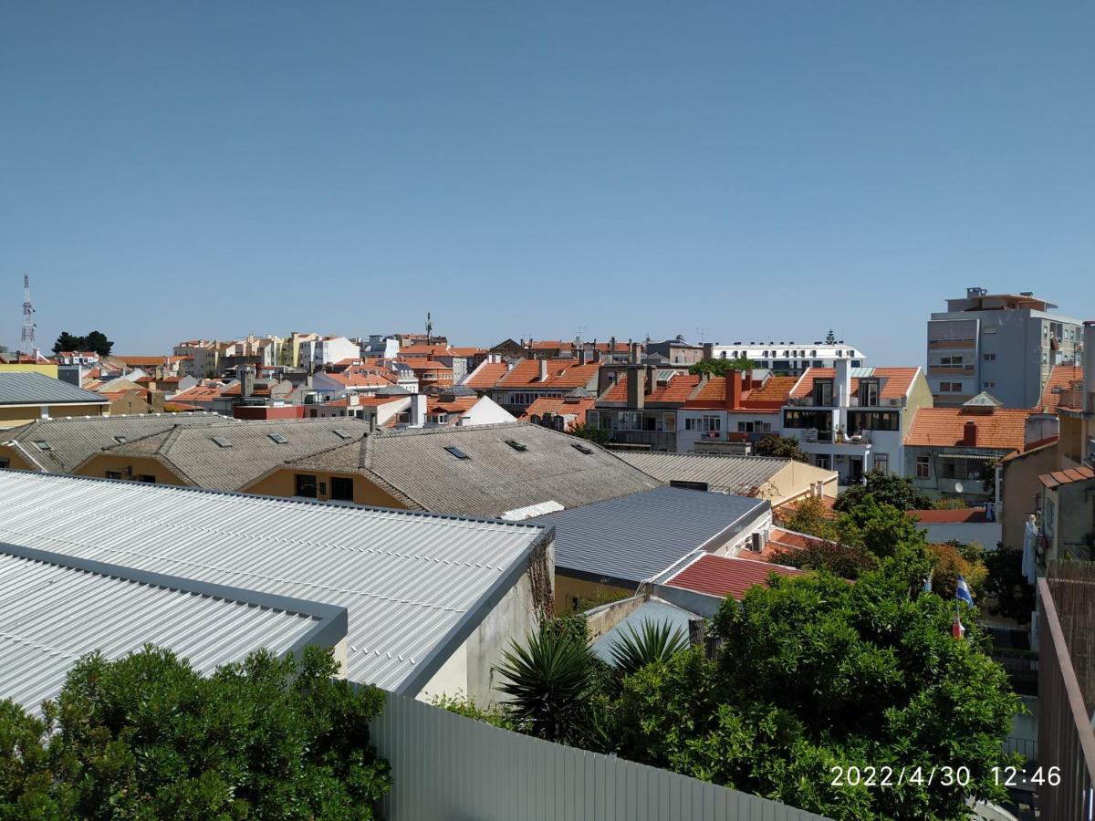 Apartamento Retiro Da Graça: Stylish Sunny Apt With A Balcony