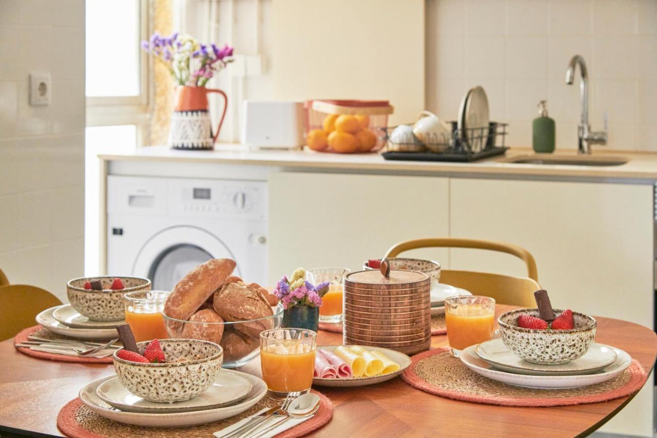 Appartement Sunny Pink Street Historical Apt, By Timecooler