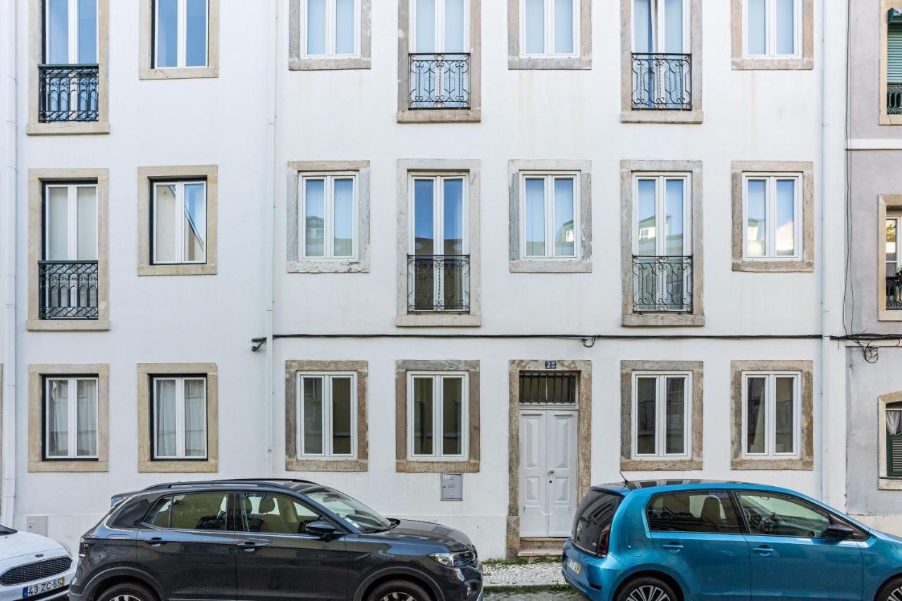 Bright Tailor Made Flat With A View In Estrela Appartement