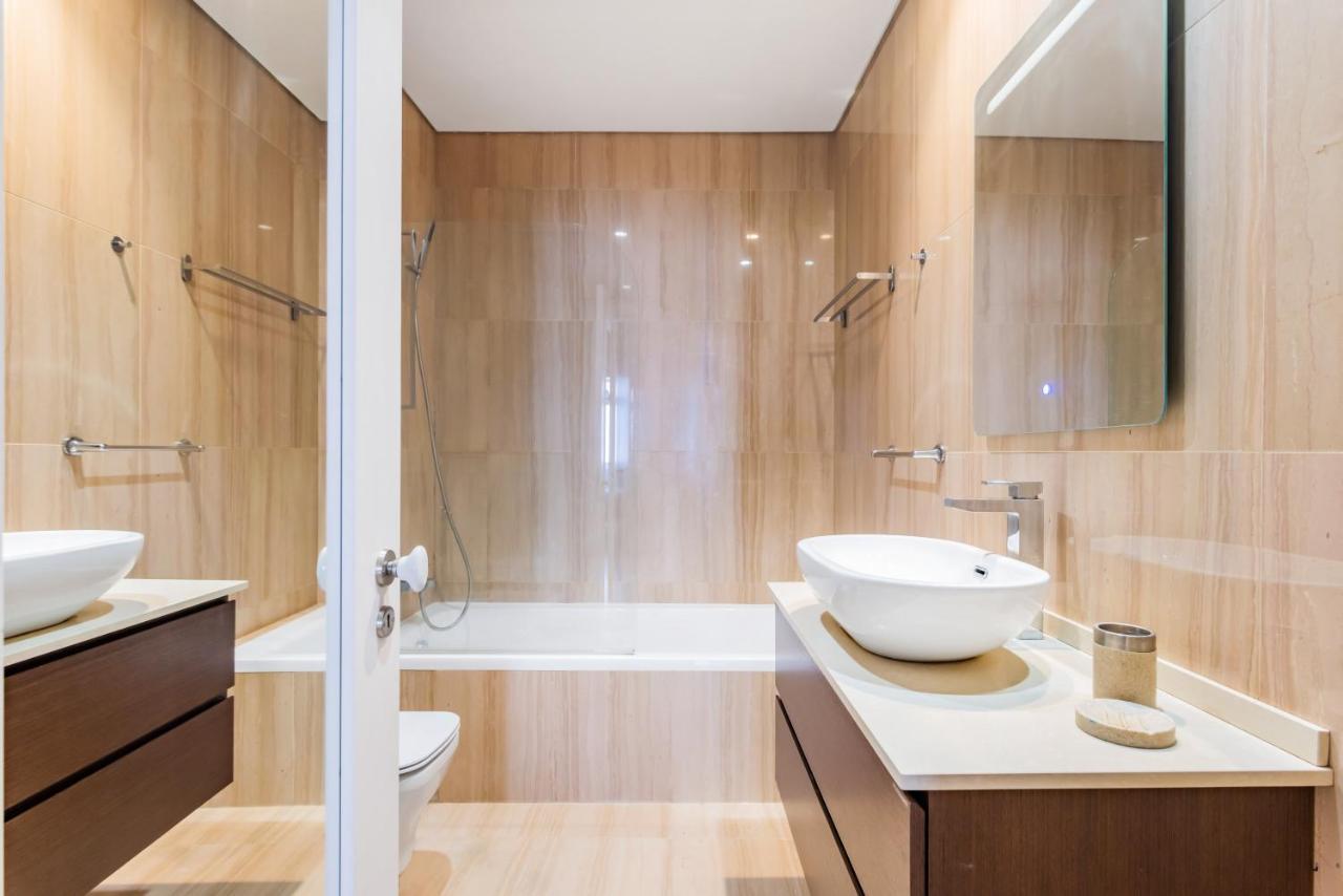 Downtown 75 Prestige In Baixa Apartment