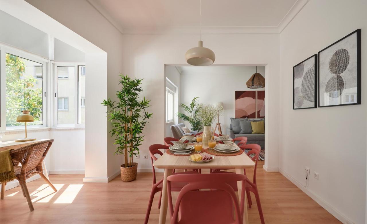 Sunset Balcony Apartment, By Timecooler Apartment Lisbon