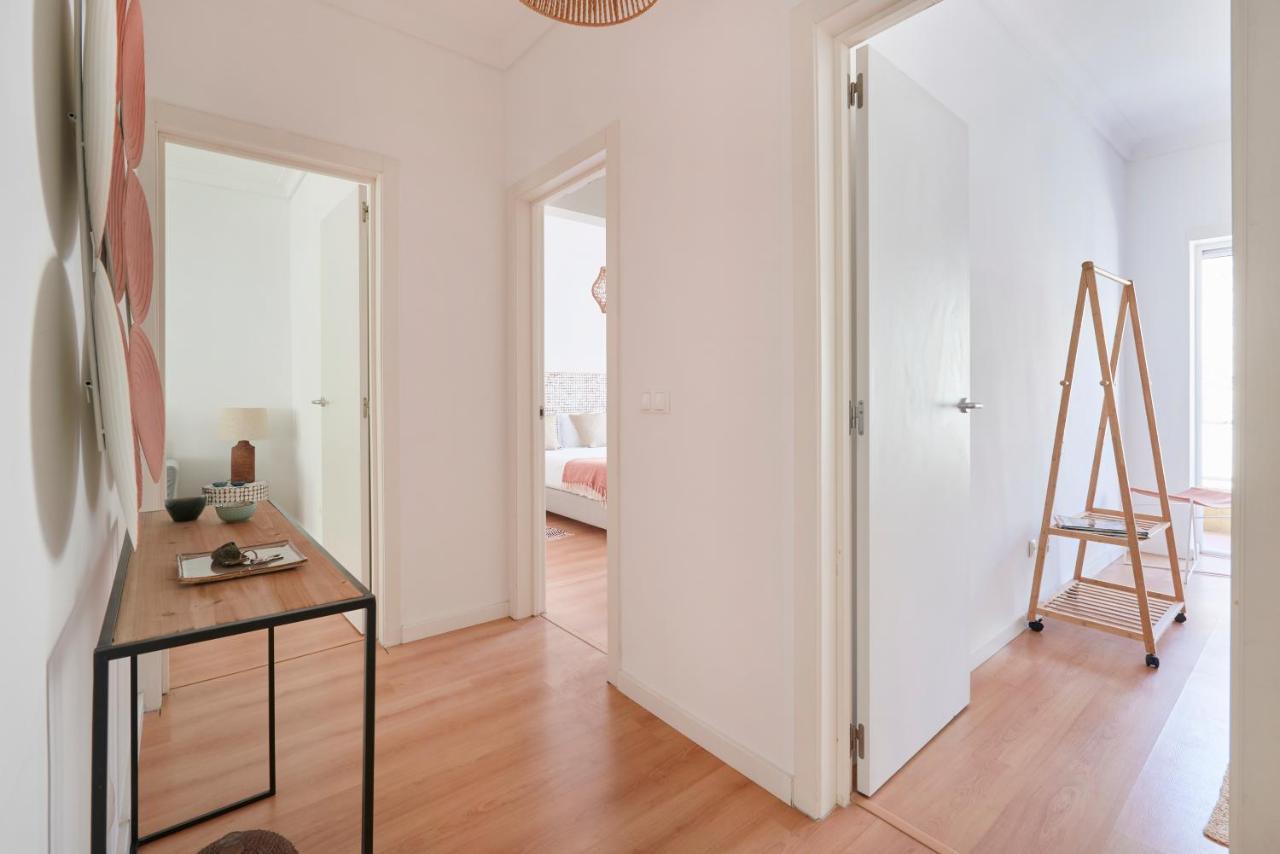 Sunset Balcony Apartment, By Timecooler Apartment Lisbon