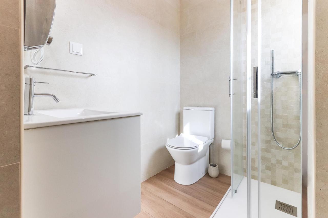 Appartement 66 With Parking Place Lissabon