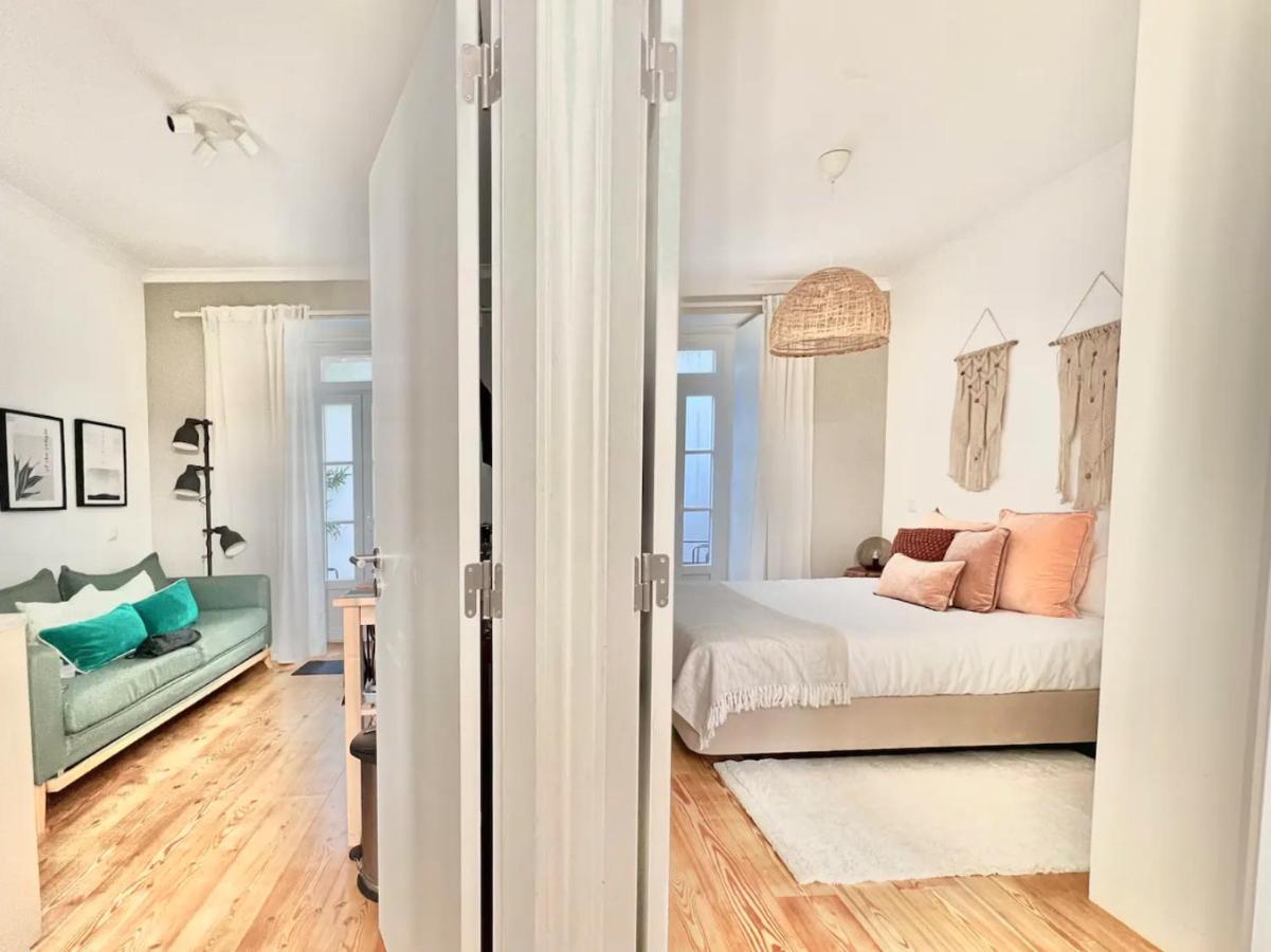 Rosário 3 Charming With Patio&a/c - By Homeful * Lisboa