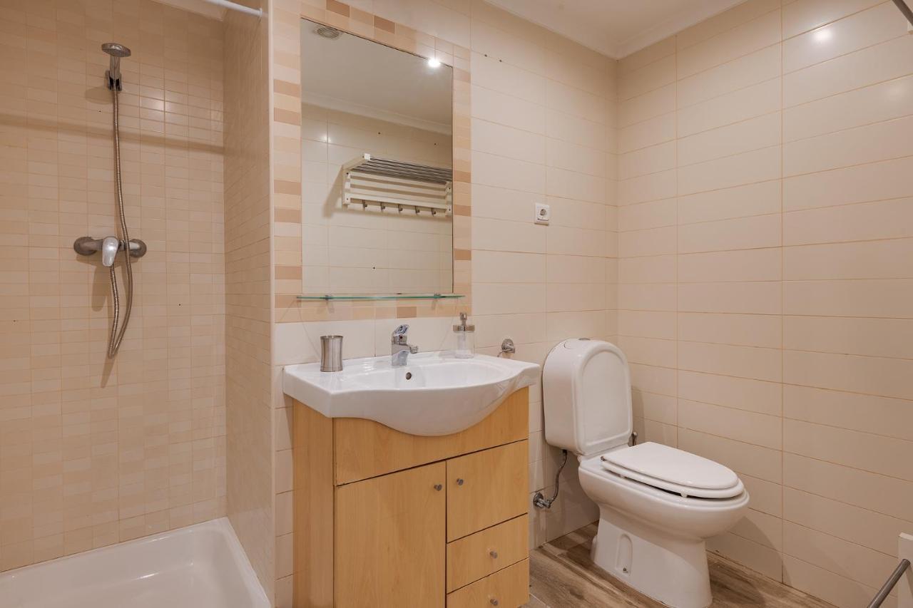 Gem Iii - Trendy Santos District Appartement Lisboa