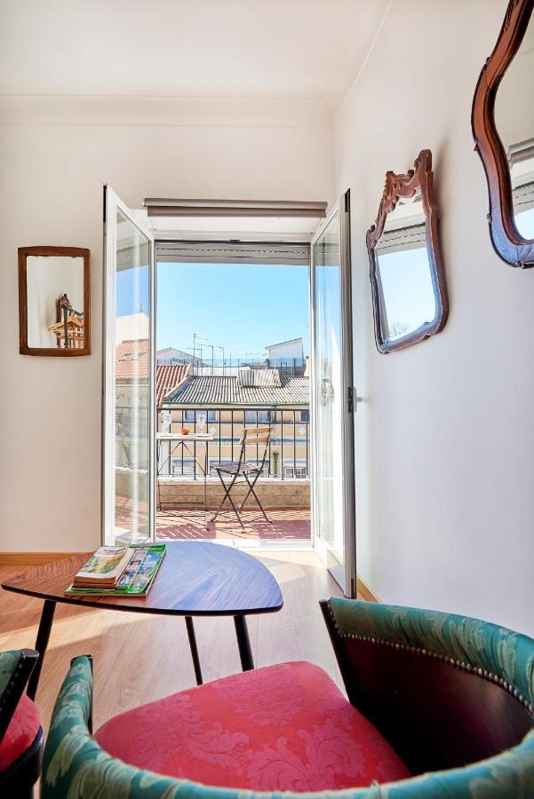 Apartment Terrace With River View