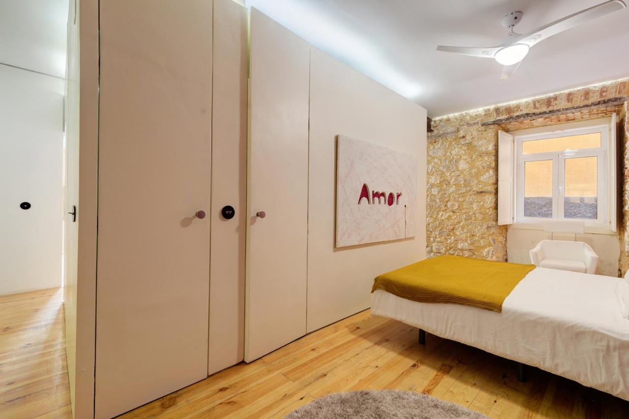 Rainbow Wall Loft * Lissabon