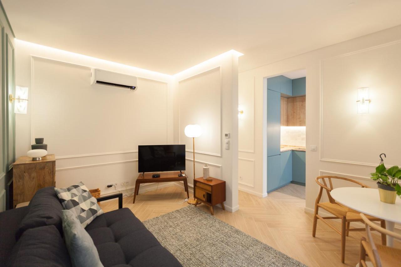 Apartment Flh Lapa With Interior Pateo Lissabon