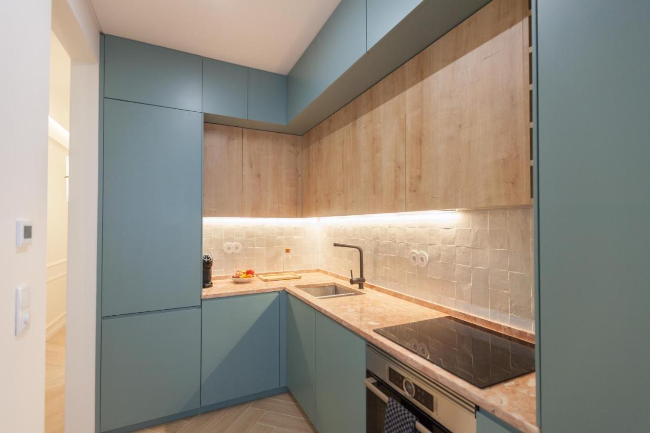 Flh Lapa With Interior Pateo * Lissabon