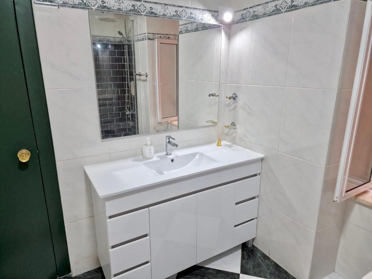 Privatunterkunft Sublime Black Bedroom Lissabon