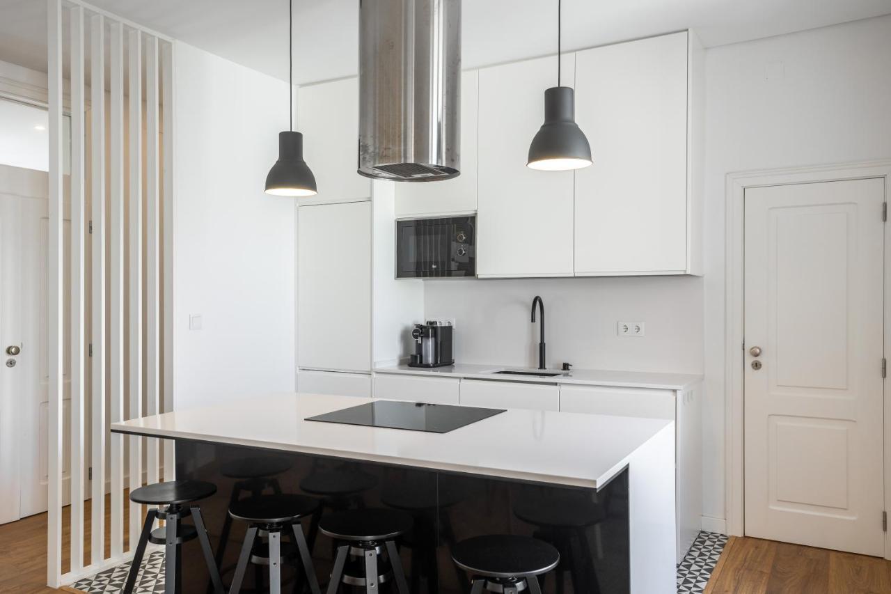 Trendy T.m By The River Apartment *