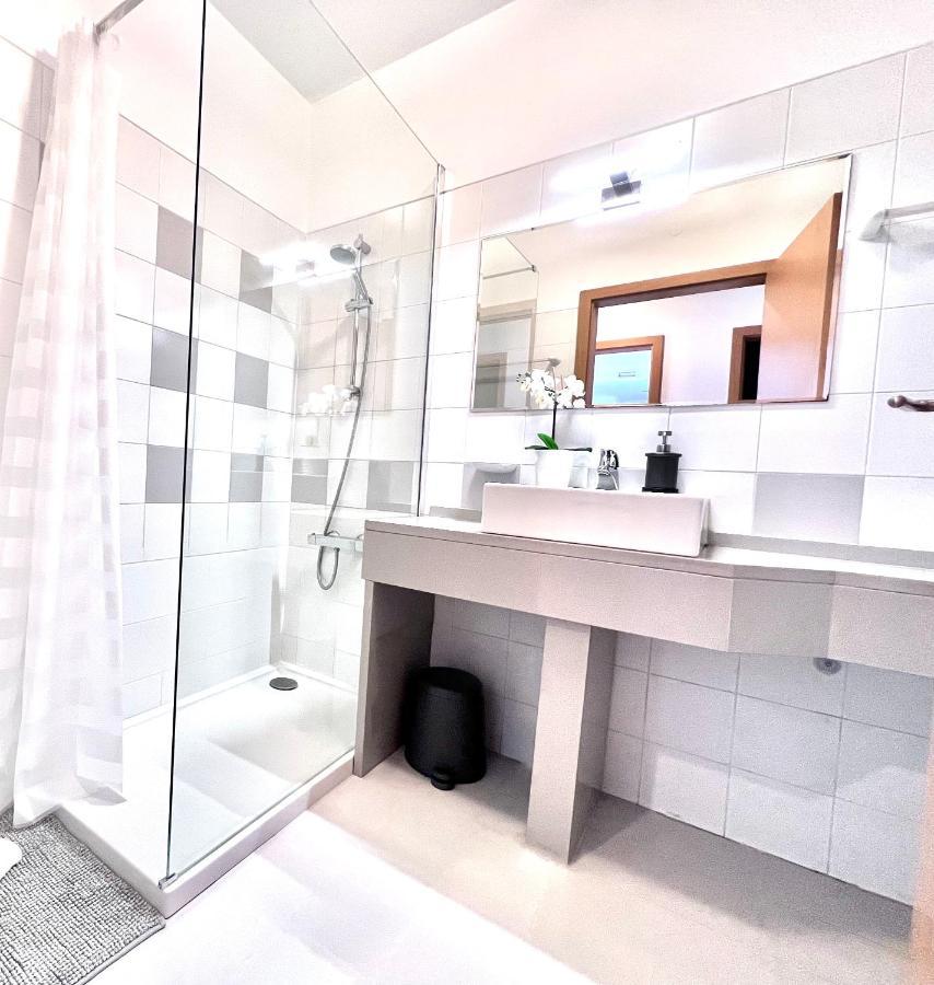 Apartment Lisboa, Cidade, Elegant With Air Cond, Free Wifi And Near Metro, By Ig *