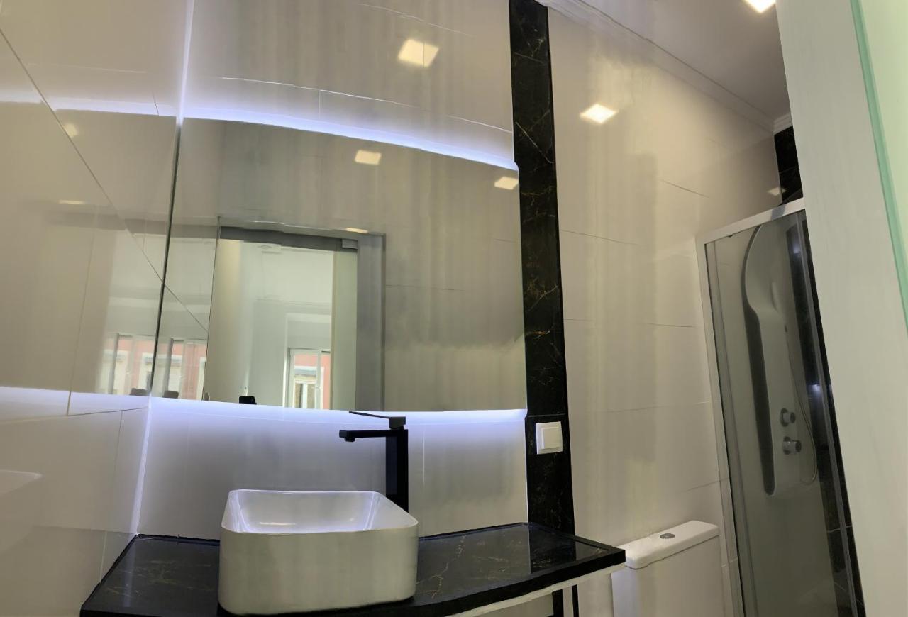 Great New Flat Close To Alameda * Lisboa
