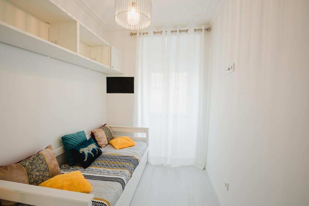Great New Flat Close To Alameda Appartement *