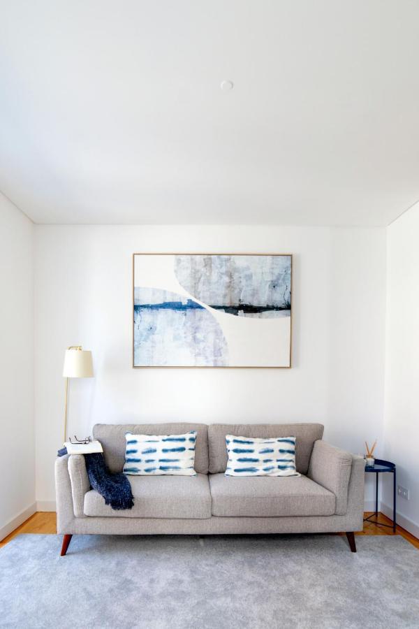 Blue By The River 1 - Elegant Two-bedroom In Santos Lissabon