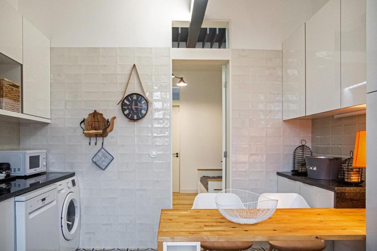 Colourful And Tasteful 2bedroom In Graca Appartement Lissabon