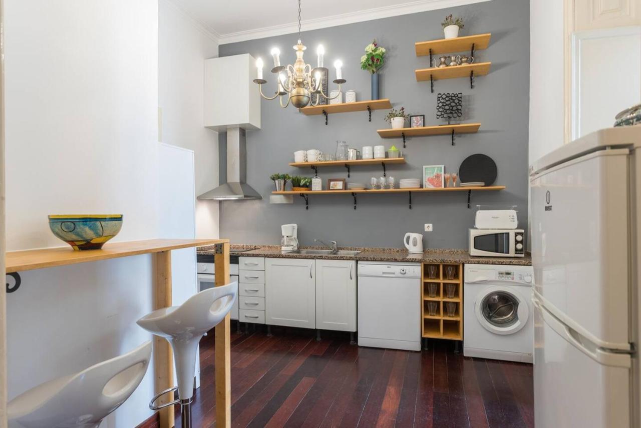 3 Bedroom, 2 Bathroom - Palma * Lissabon