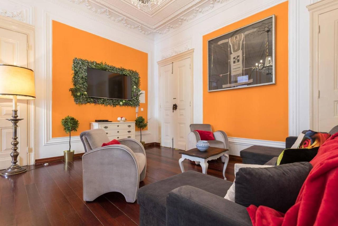 3 Bedroom, 2 Bathroom - Palma * Lisbon