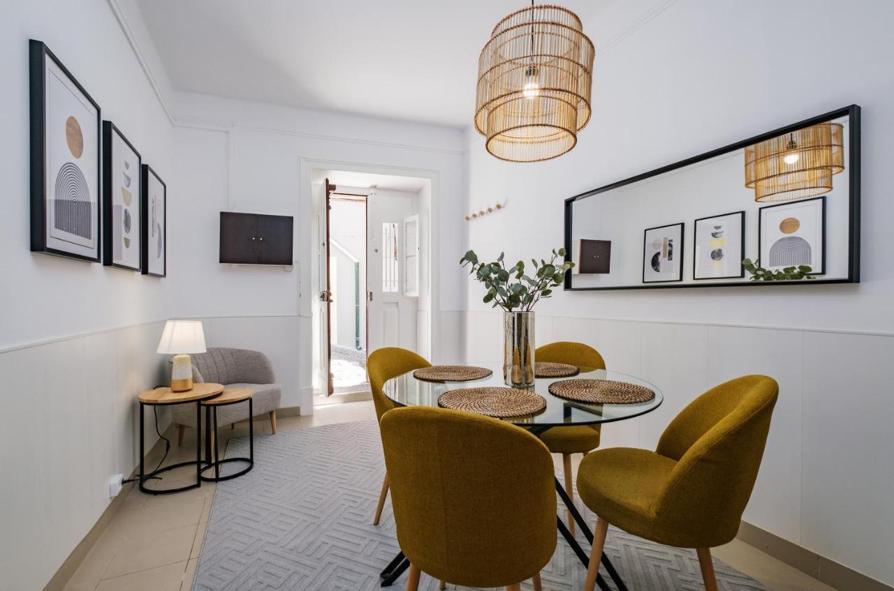 New! Unique 1 Bedroom Apartment- Santa Catarina 42
