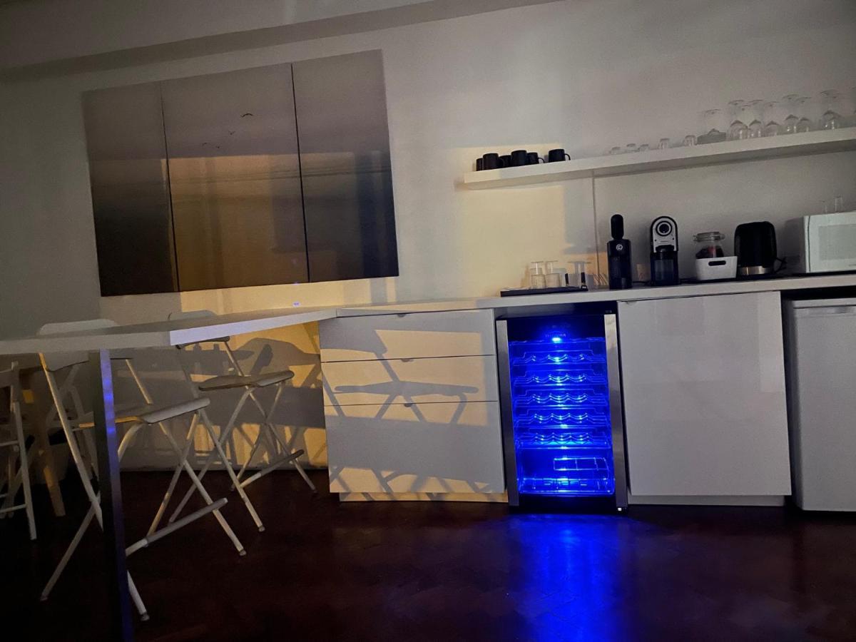 Opa! 83 - Rooms&apartments * Lissabon
