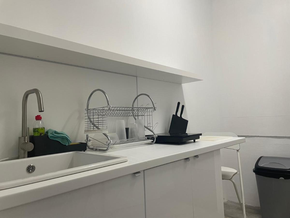 Opa! 83 - Rooms&apartments Gasthuis Lissabon