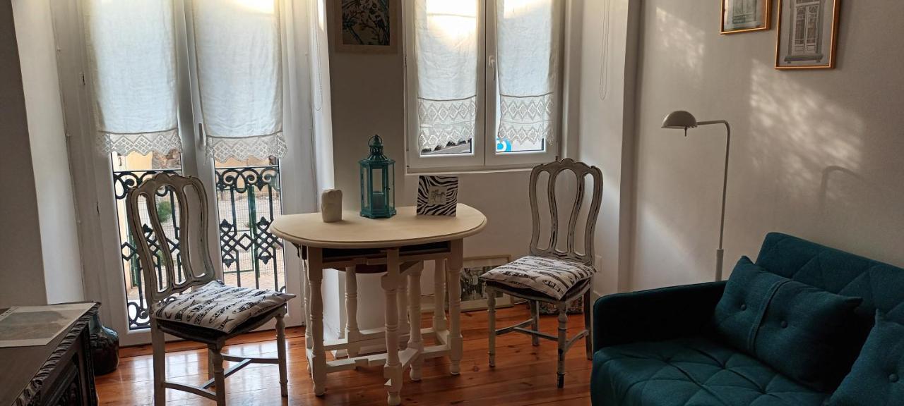 April Bridge House Apartment