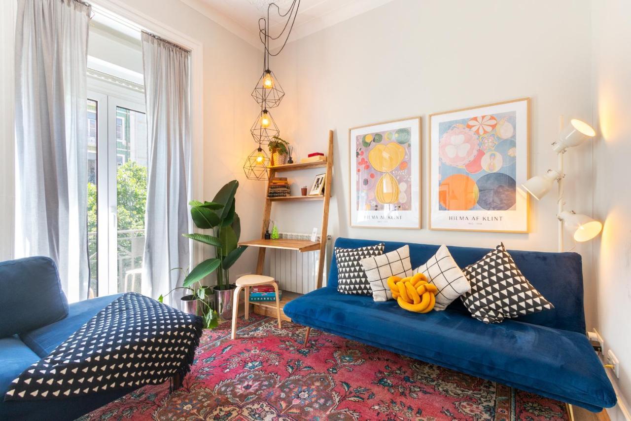 Ferienhaus Bright Center, 10m From Subway, 6 Rooms, Up To 20 Ppl *