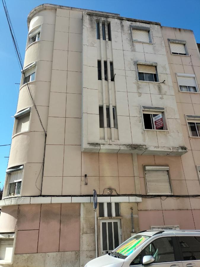 Terrace Flat Near River Apartment *