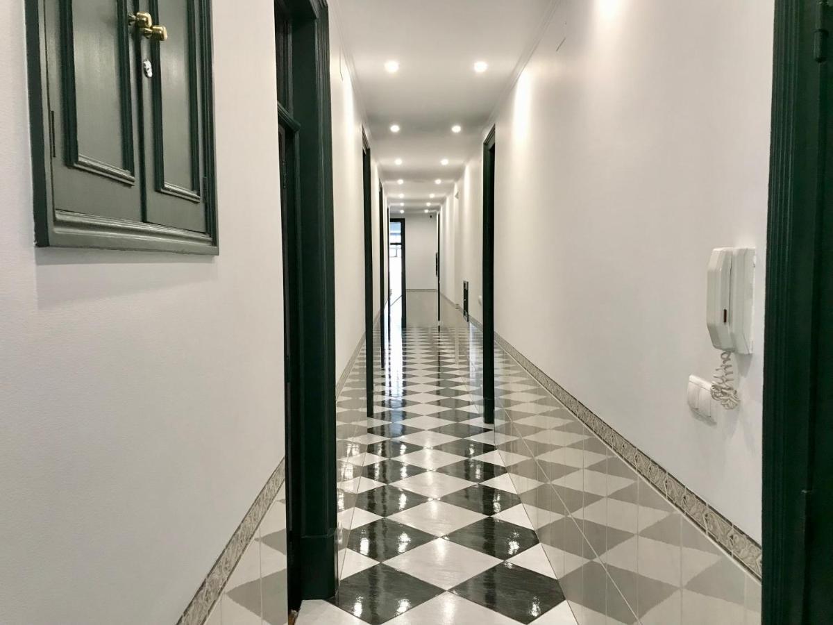 Sublime Black Bedroom Privatunterkunft