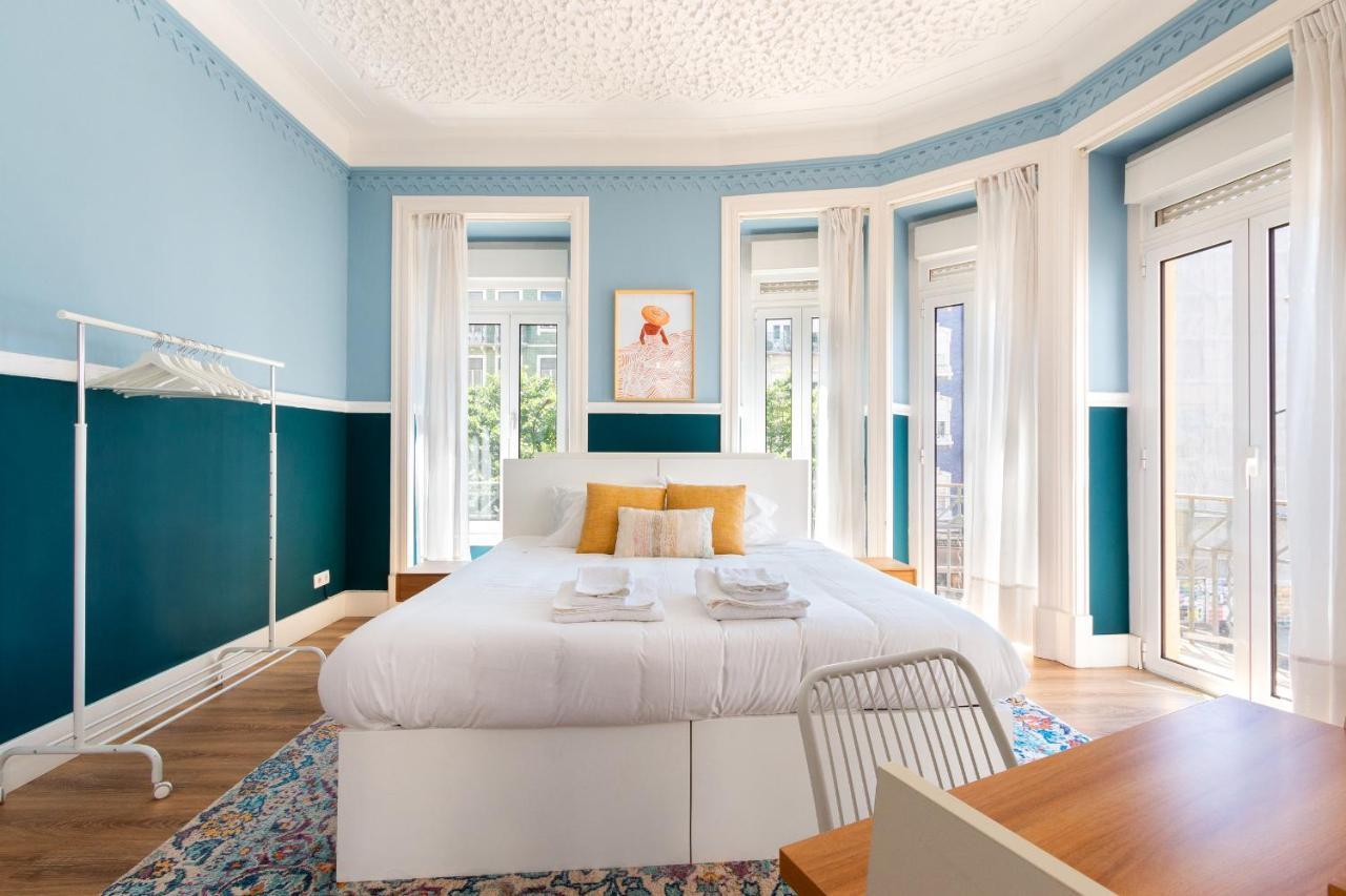 Ferienhaus Bright Center, 10m From Subway, 6 Rooms, Up To 20 Ppl