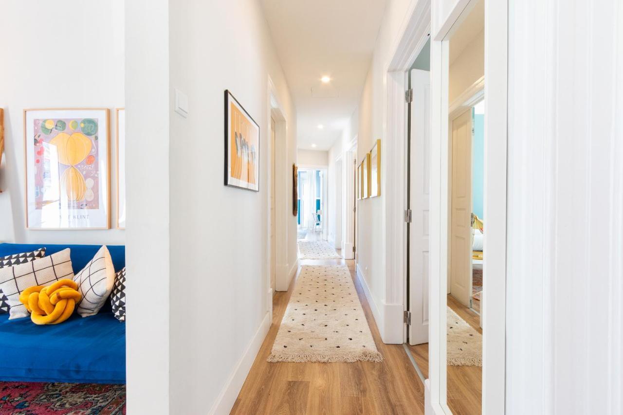 Ferienhaus Bright Center, 10m From Subway, 6 Rooms, Up To 20 Ppl Lissabon