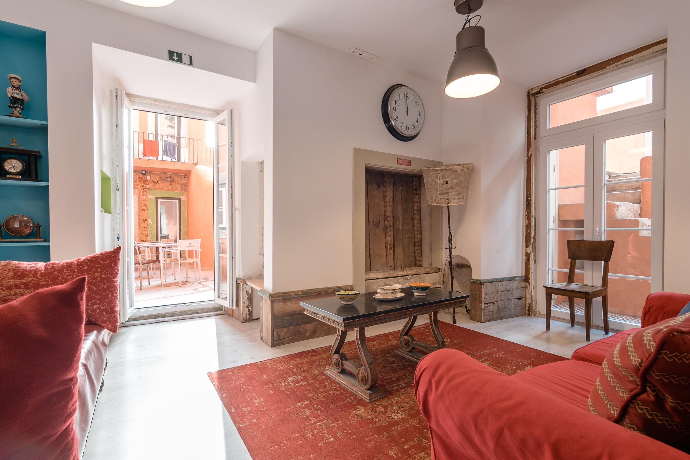 The Indy House - & Lissabon
