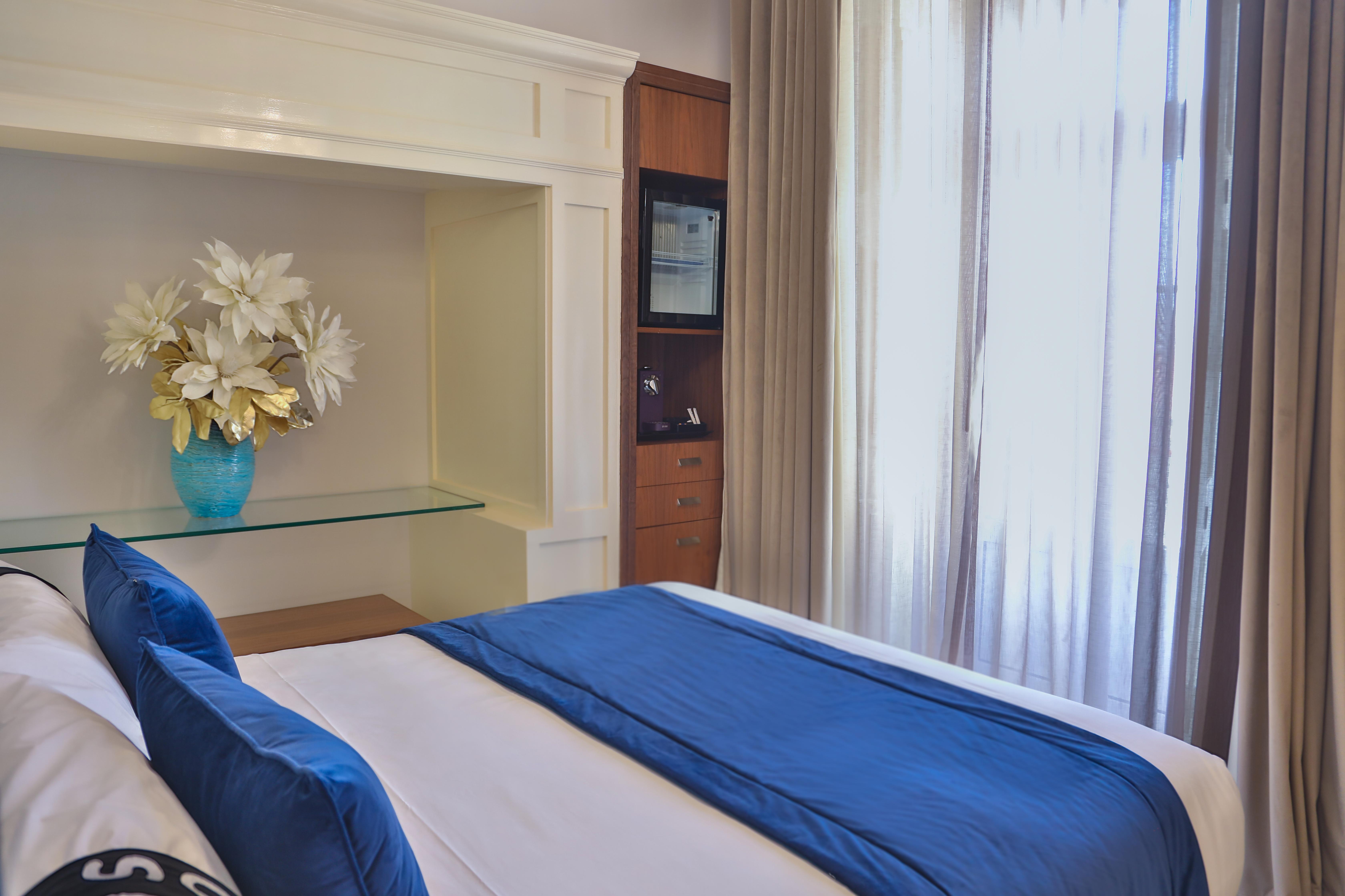 Casual Belle Epoque Hotel 4*