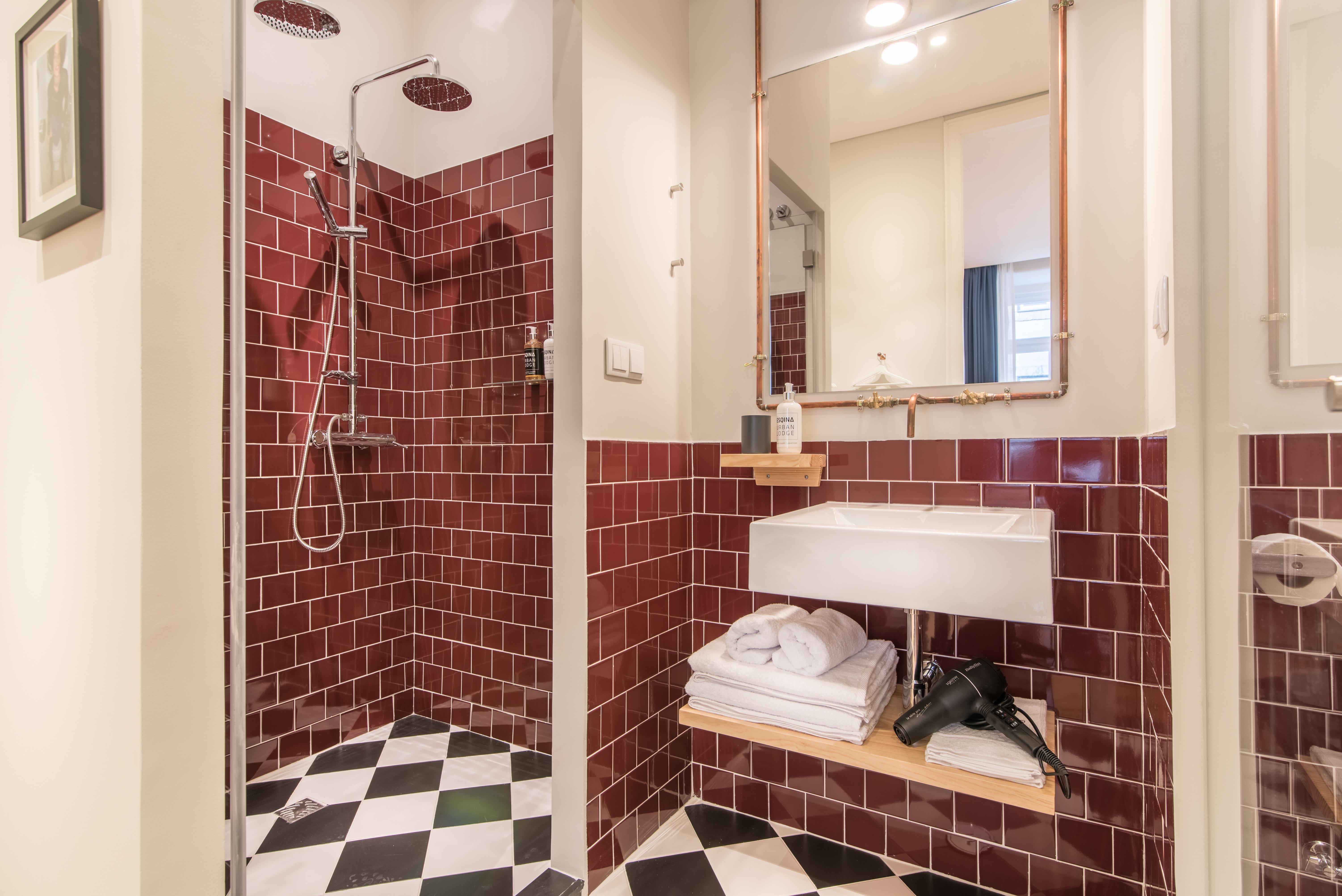 Esqina Urban Guest house 4*