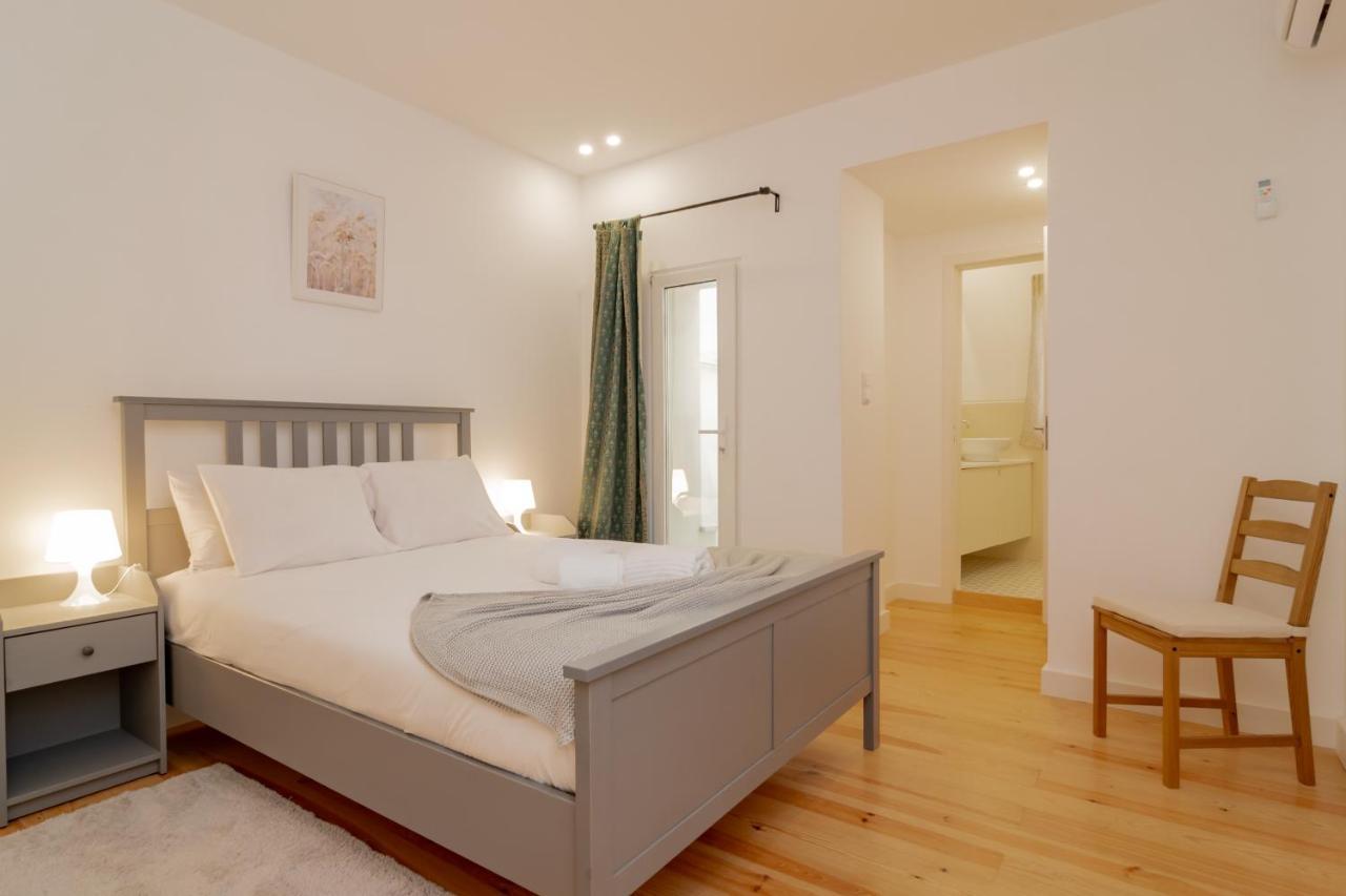 Appartement Charming Santos W/ Patio By Lovelystay Lisboa