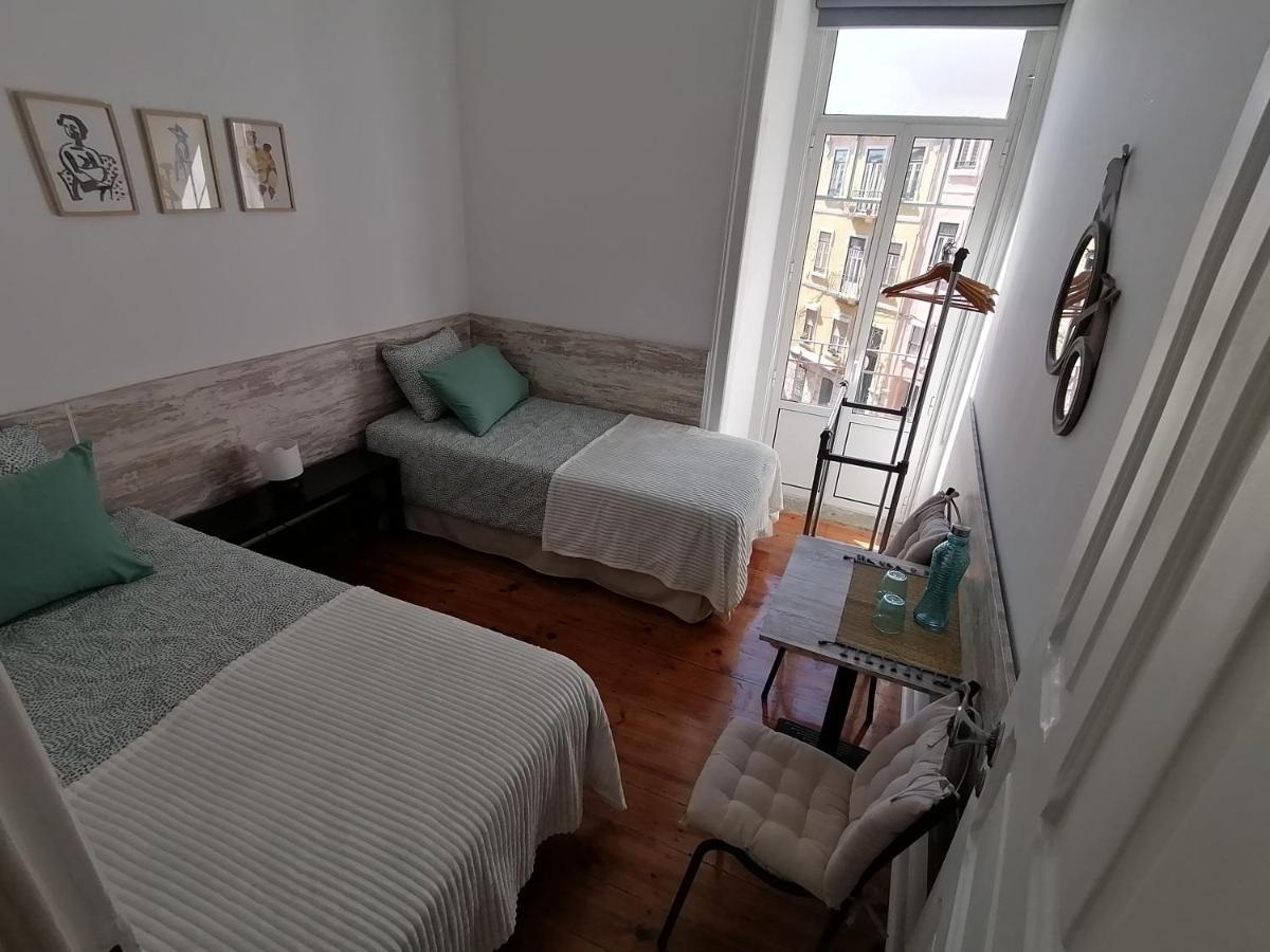 Apartment Apartamento Encantador No Coracao De Lissabon