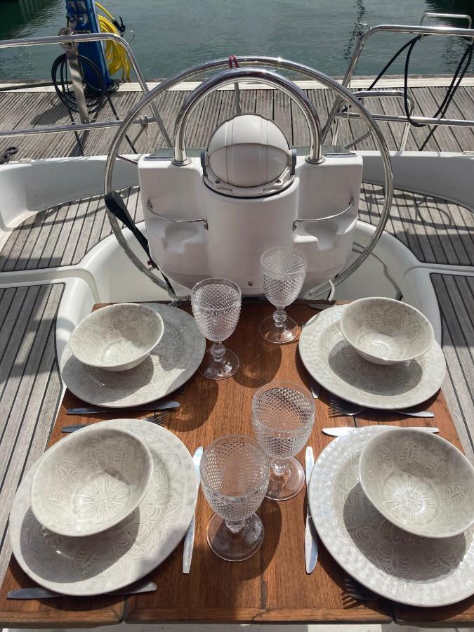 Bateau-hôtel Sea Bloom - Sleep & Sail In Tejo Lisboa