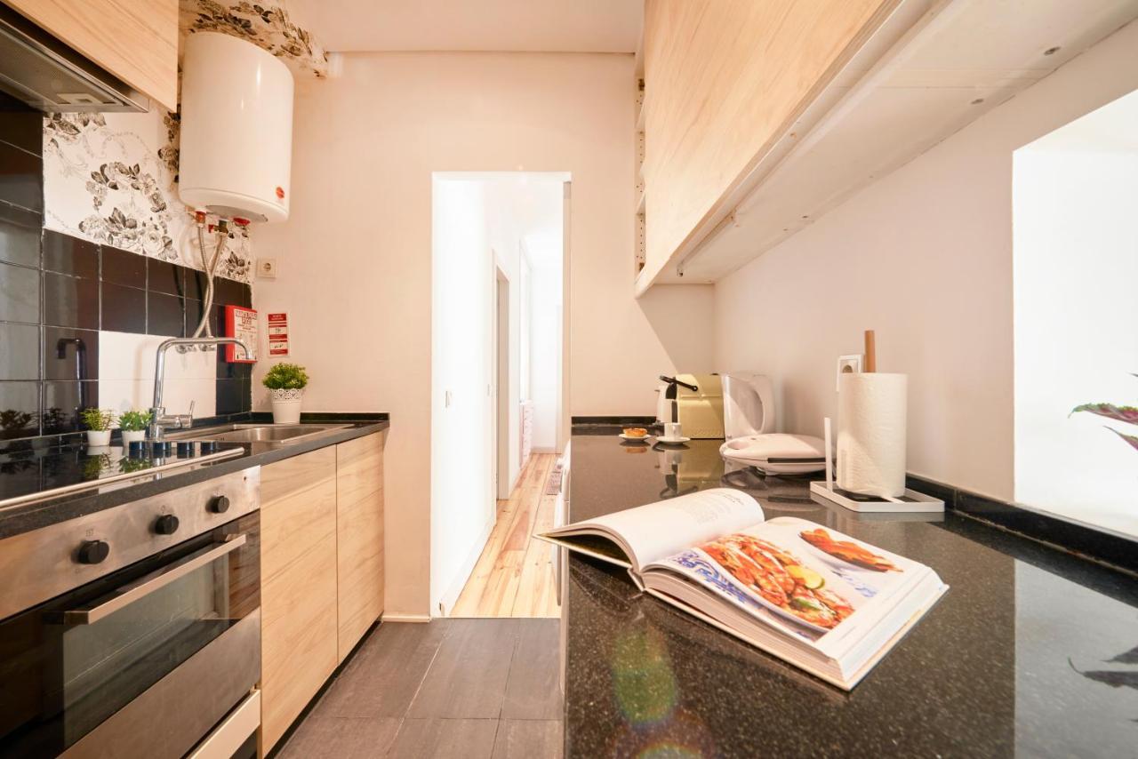 Apartment Sunny With Balcony!