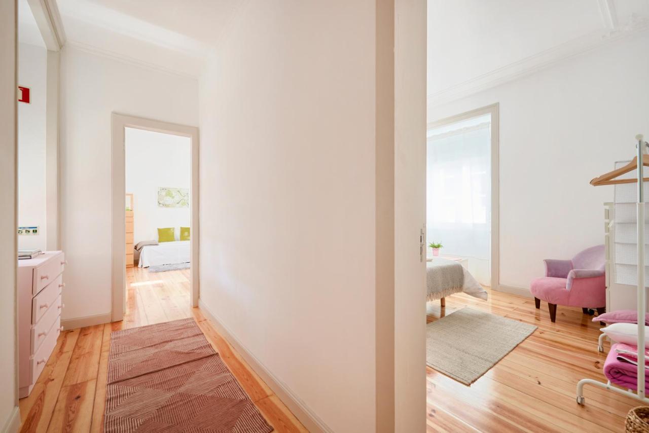 Apartment Sunny With Balcony! Lisbon