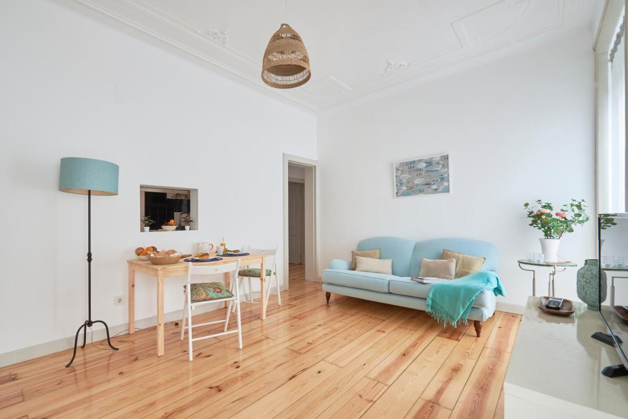 Sunny With Balcony! Apartment Lisbon
