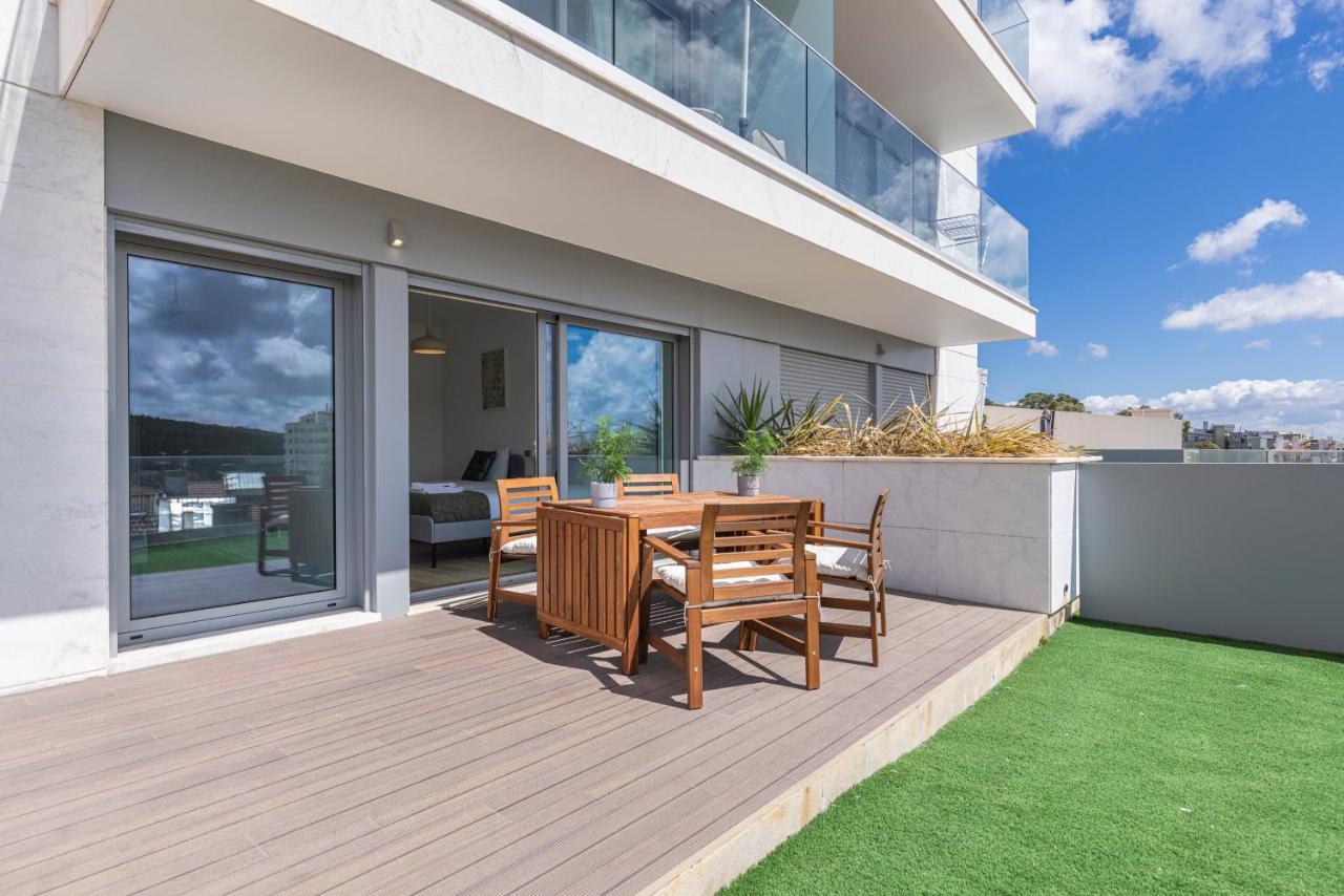 Fabulous Terrace Over Monsanto By Innkeeper * Lissabon