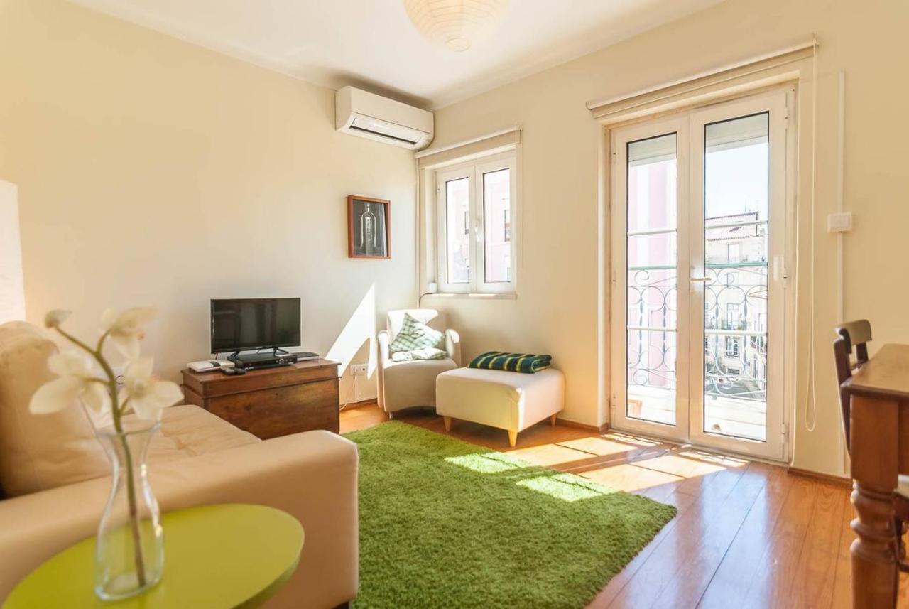 Appartement Cozy Two Bedroom In Santa Marinha Lisboa