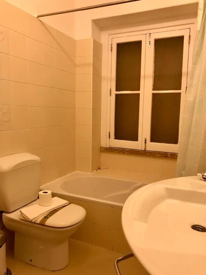 Beautiful 7 Bedroom In Apartamento Lisboa