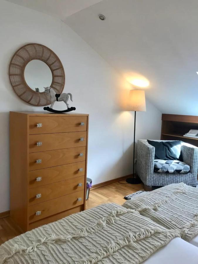 Beautiful 7 Bedroom In Apartamento