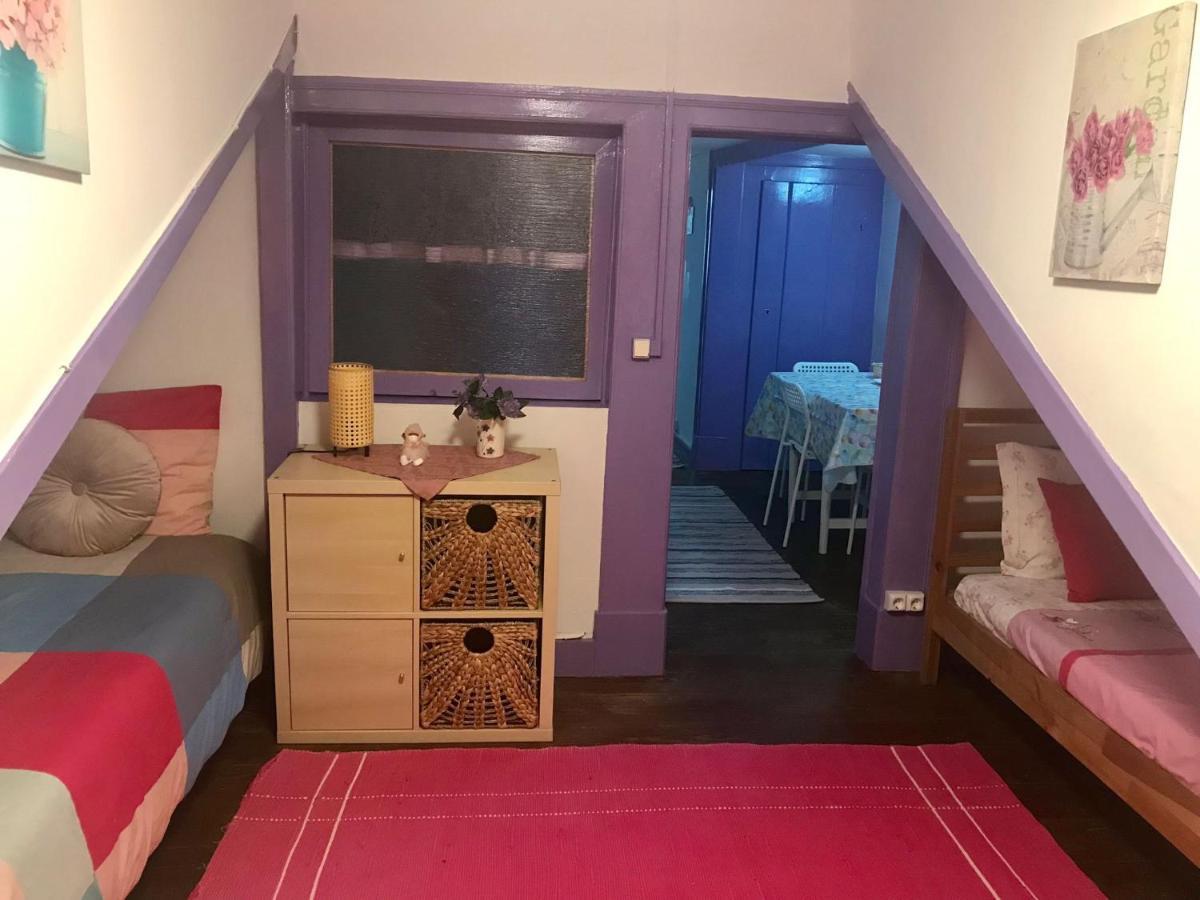 Casa Bonecas Apartment