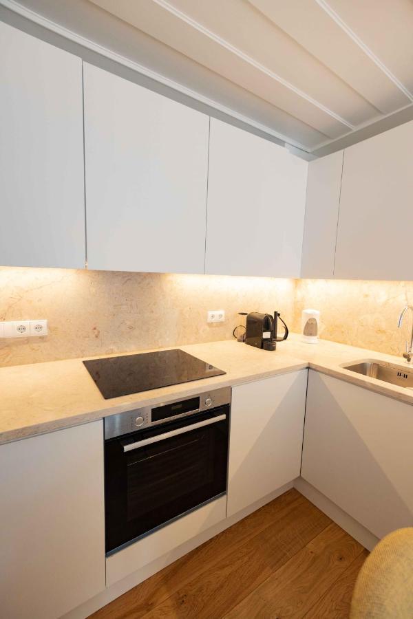 New Center Apartment *