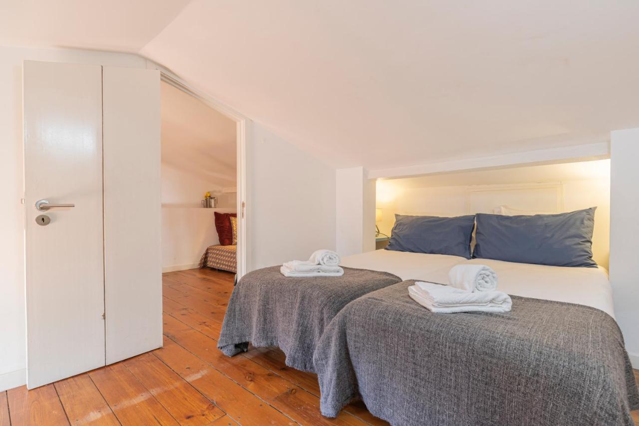 Apartment Alfama 2bdr Duplex W/ Balcony By Lovelystay